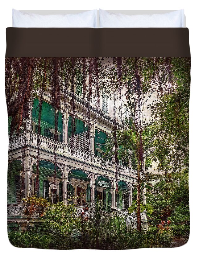 Porter House Duvet Cover featuring the photograph The Haunted Mansion by Hanny Heim