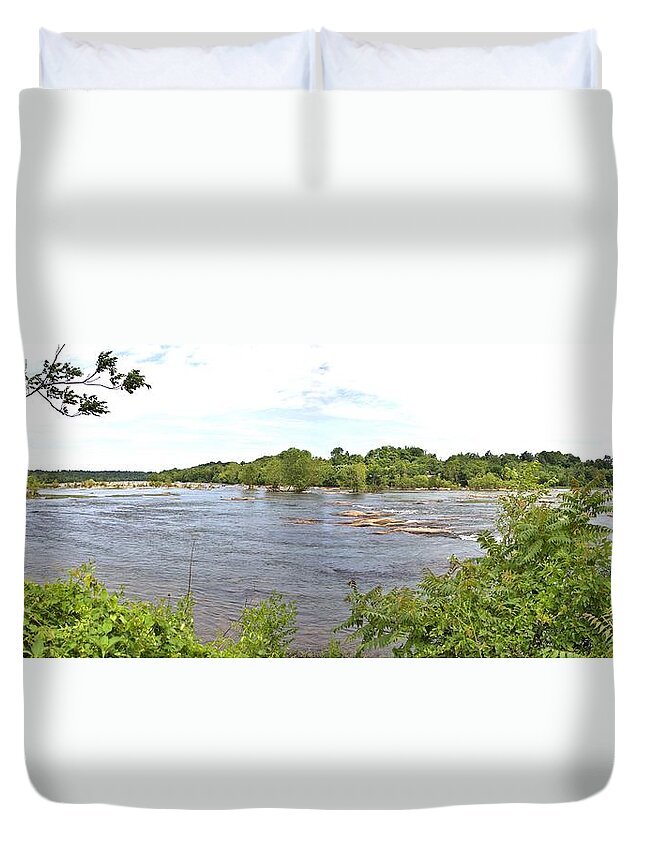 8713 Duvet Cover featuring the photograph The James River by Gordon Elwell