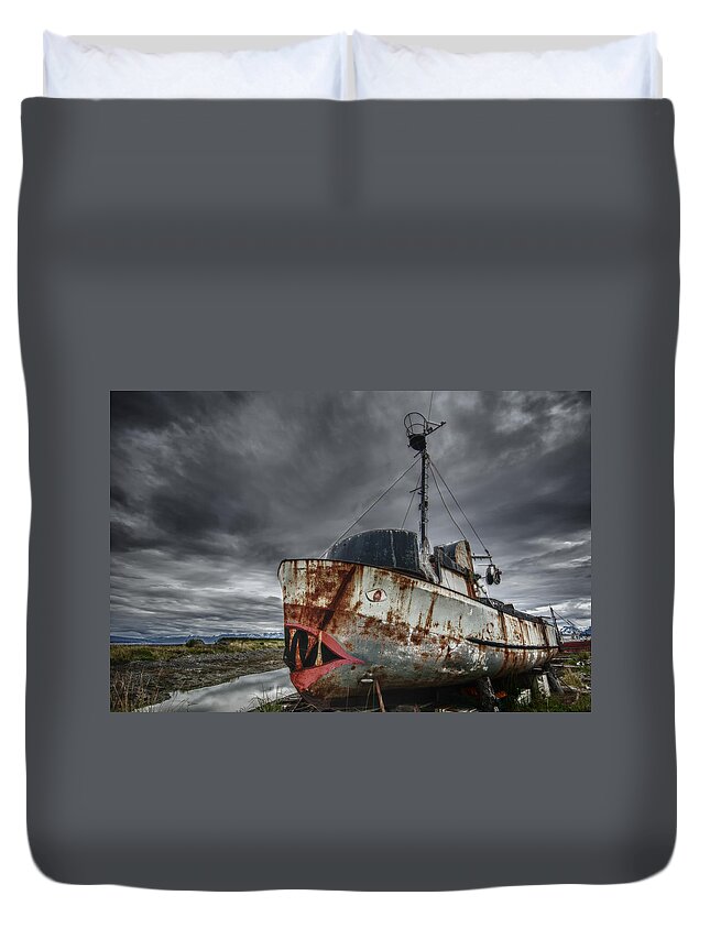 Boats Duvet Cover featuring the photograph The Lost Fleet Jaws by Ghostwinds Photography