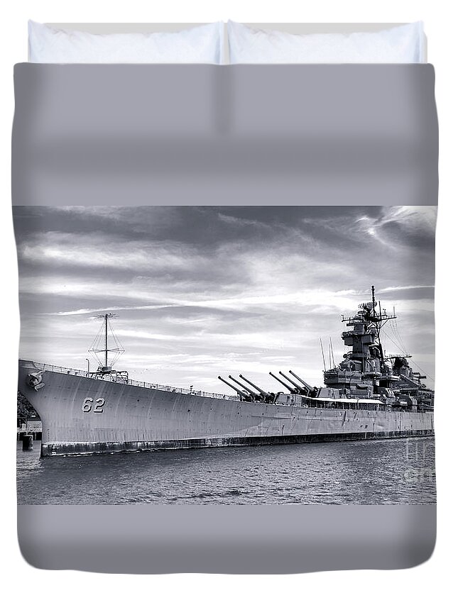 Uss New Jersey Duvet Cover featuring the photograph The New Jersey by Olivier Le Queinec