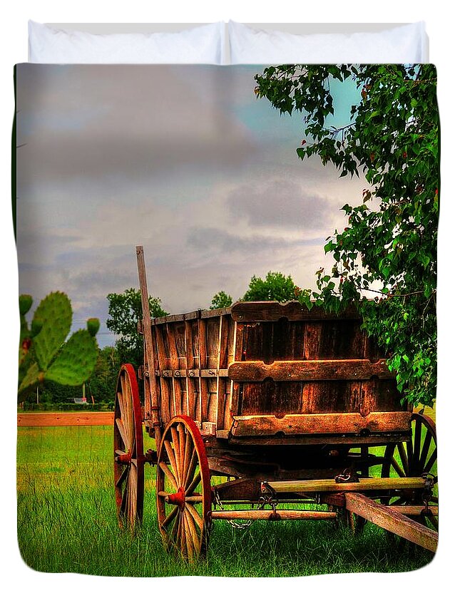 Scenic Duvet Cover featuring the photograph The Old Wagon by Kathy Baccari