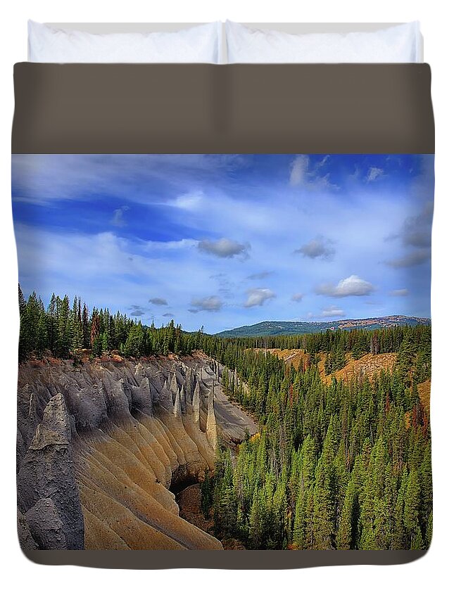 Tranquility Duvet Cover featuring the photograph The Pinnacles And A Creek Valley by Mark C Stevens