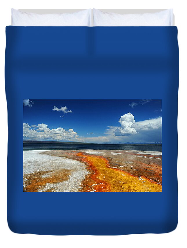 Home Duvet Cover featuring the photograph Thermal Color by Richard Gehlbach