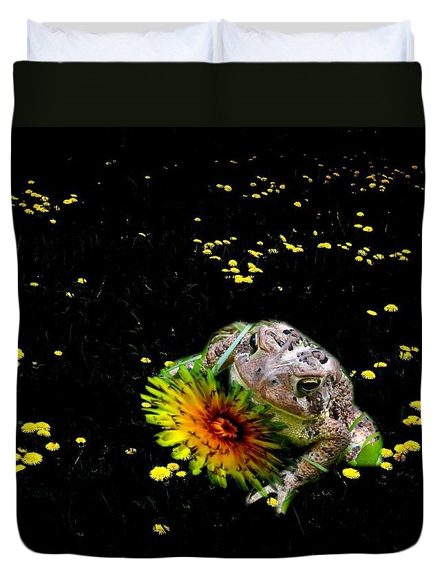Toad In A Lions Den Duvet Cover featuring the photograph Toad in A Lions Den by Mike Breau