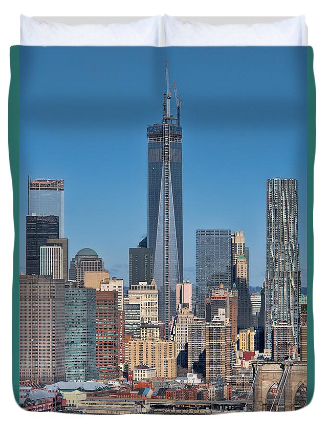 1wtc Duvet Cover featuring the photograph Topping Out by S Paul Sahm