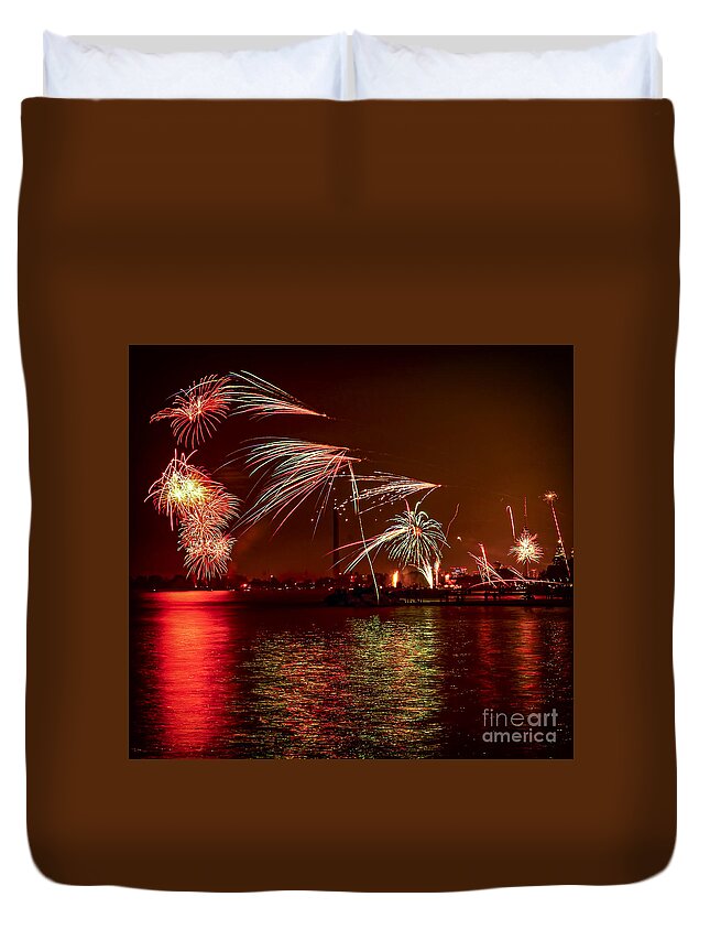 Toronto Duvet Cover featuring the photograph Toronto fireworks 2 by Elena Elisseeva