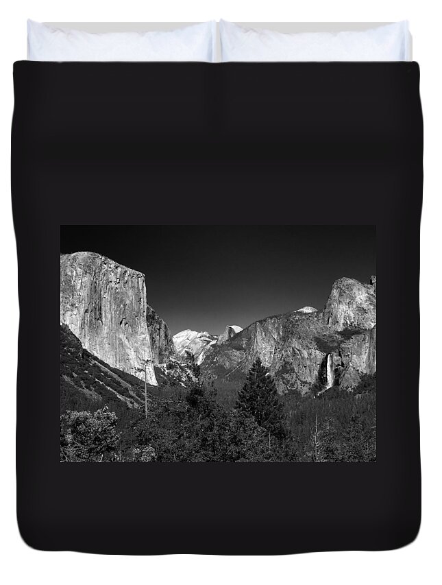 Landscape Duvet Cover featuring the photograph Tunnel Vision by David Beebe