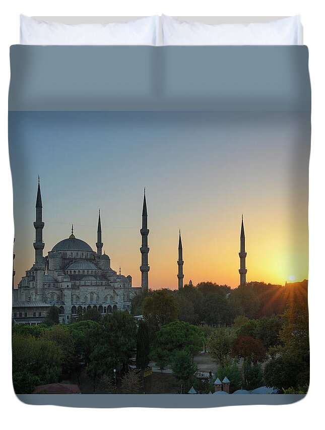 Istanbul Duvet Cover featuring the photograph Turkey, Istanbul, View Of Sultan Ahmed by Westend61