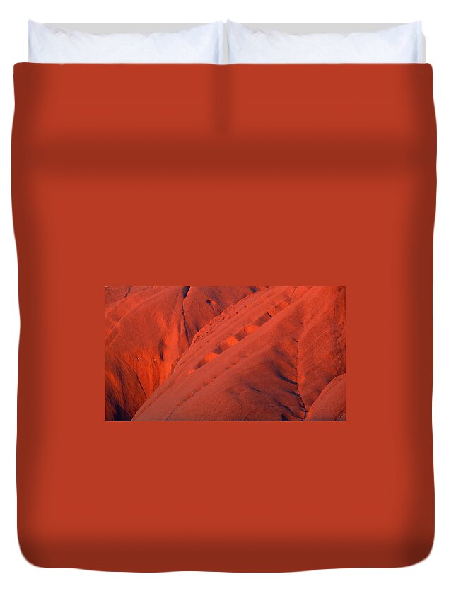 Uluru Duvet Cover featuring the photograph Uluru 1 by Evelyn Tambour