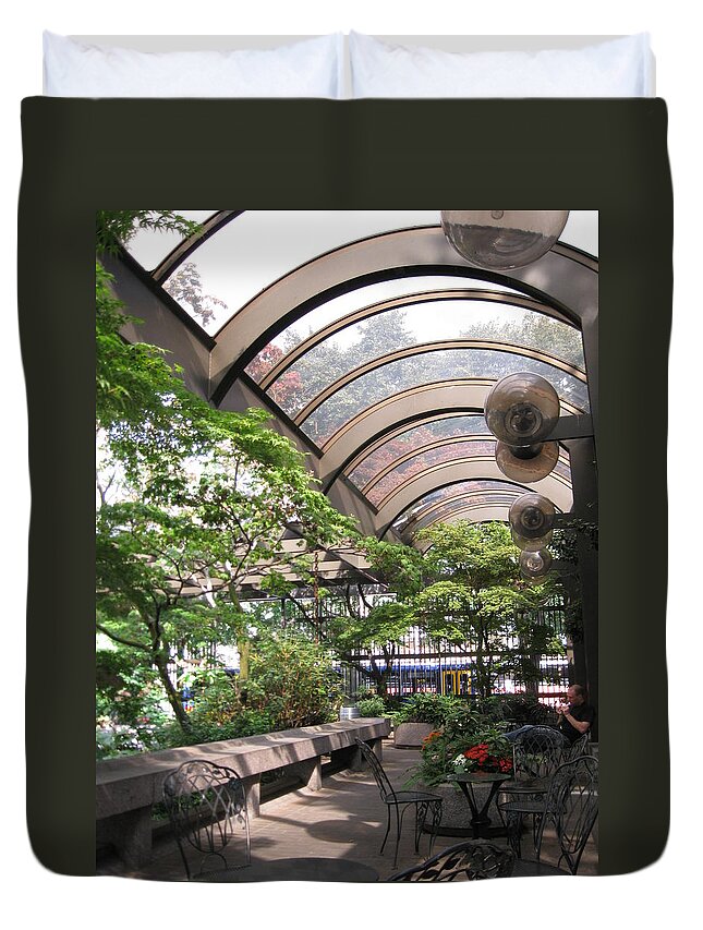 Seattle Duvet Cover featuring the photograph Under the Dome by David Trotter