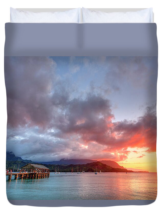 Hanalei Bay Duvet Cover featuring the photograph Usa, Hawaii, Kauai, Hanalei Bay by Michele Falzone