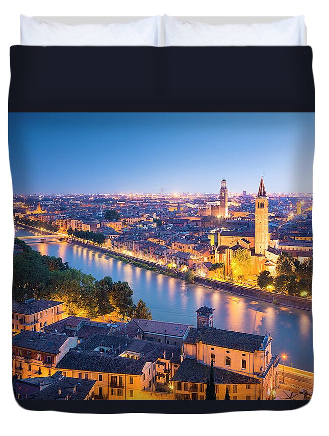 Gothic Style Duvet Cover featuring the photograph Verona At Night by Spooh