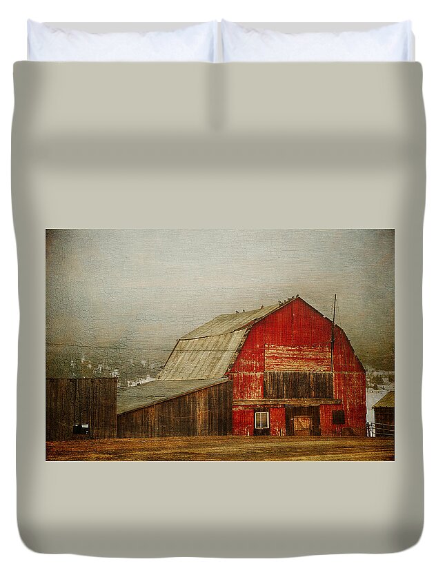 Barn Duvet Cover featuring the photograph Vintage Red Barn by Theresa Tahara