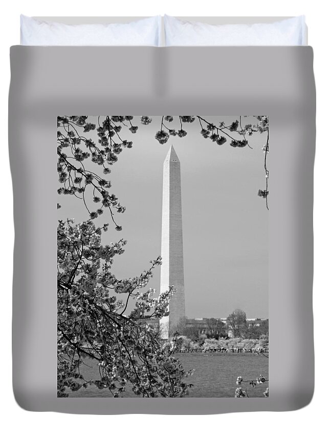 Cherry Blossoms Duvet Cover featuring the photograph Washington Monument and Cherry Blossoms in April by Emmy Vickers
