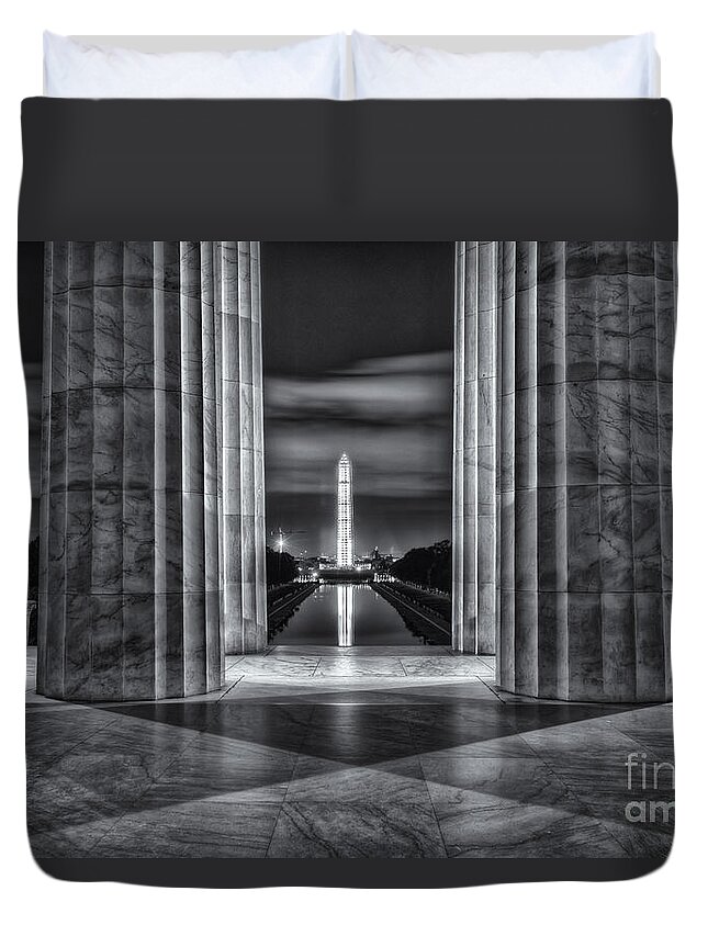 Clarence Holmes Duvet Cover featuring the photograph Washington Monument from Lincoln Memorial II by Clarence Holmes