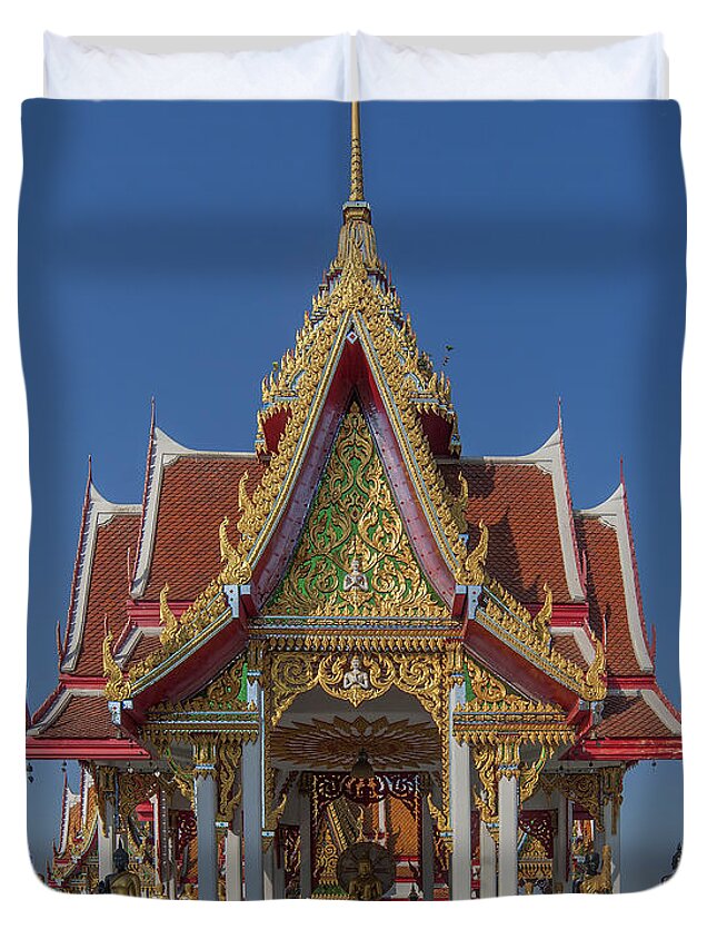 Temple Duvet Cover featuring the photograph Wat Bukkhalo Central Roof-top Pavilion DTHB1809 by Gerry Gantt