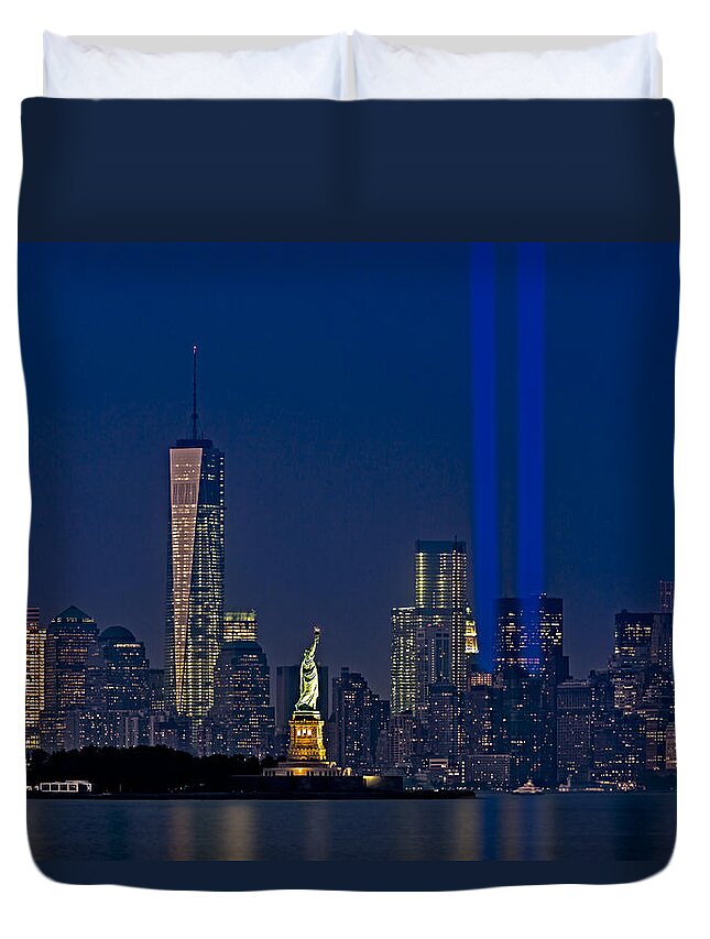 Tribute In Light Duvet Cover featuring the photograph We Will Never Forget 2013 by Susan Candelario