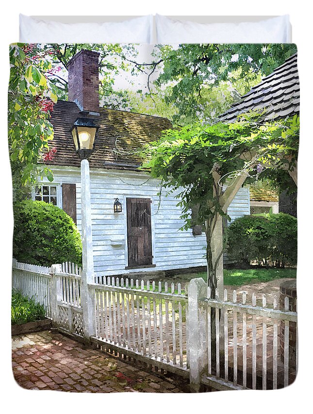 Cottage Duvet Cover featuring the painting Well's House by Shari Nees