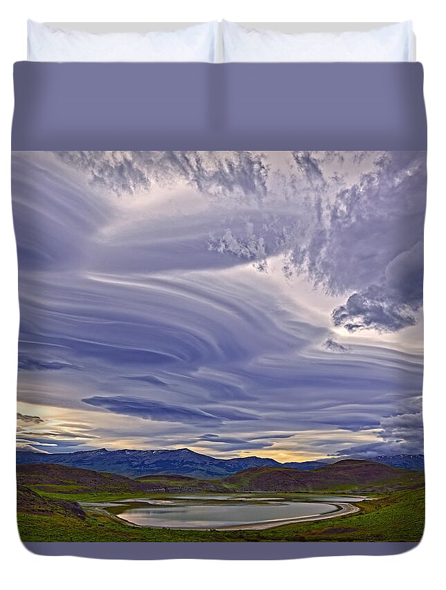 Wind Duvet Cover featuring the photograph Wind Sculpture by Tony Beck