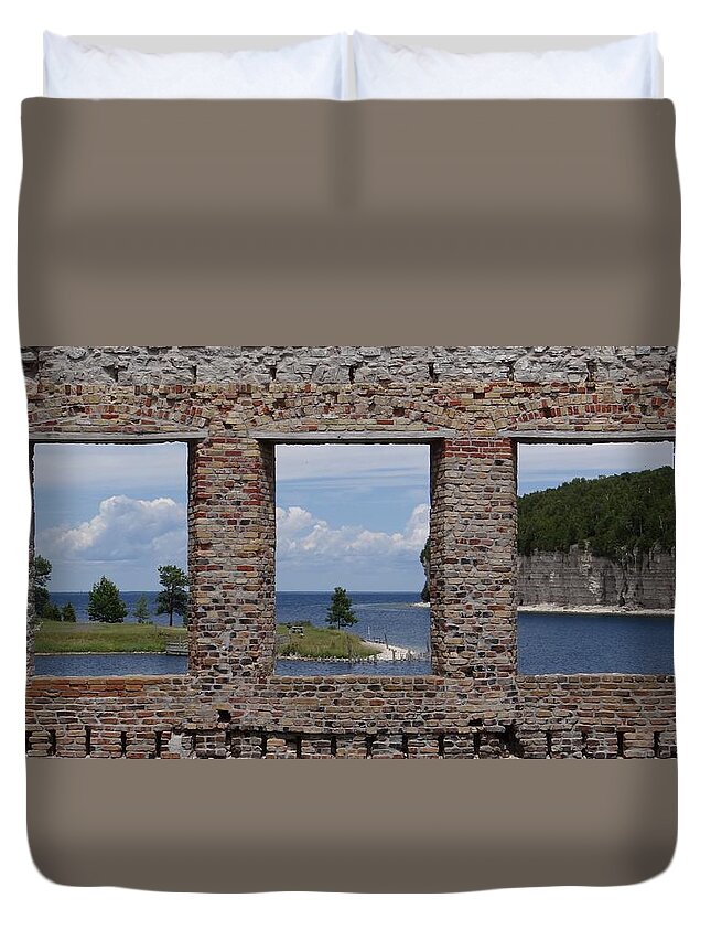 Fayette Historic State Park Duvet Cover featuring the photograph Windows on Snail Shell Harbor by Keith Stokes