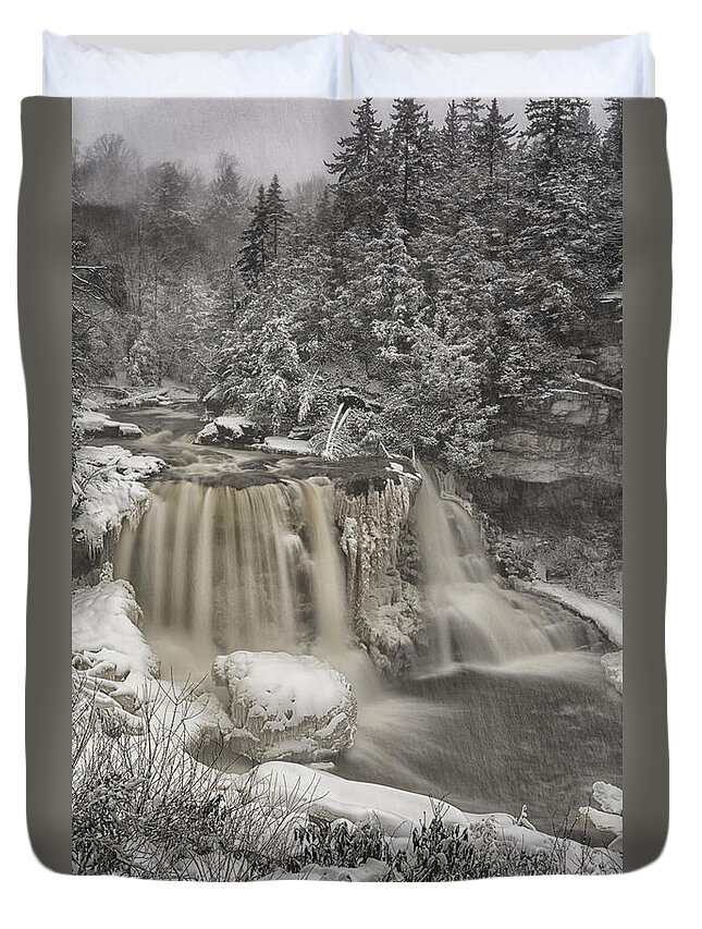 West Virginia Duvet Cover featuring the photograph Winter Storm by Robert Fawcett