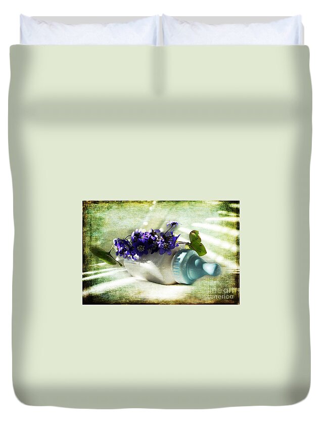 Hepatica Nobilis Duvet Cover featuring the photograph Wonders Happen in the Spring by Randi Grace Nilsberg