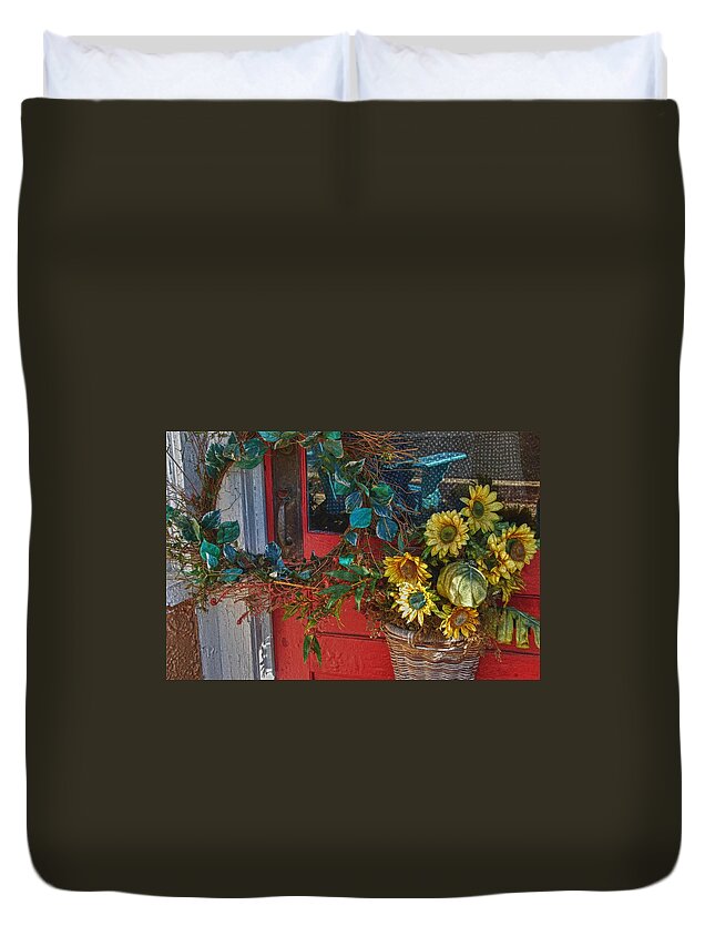 Alabama Photographer Duvet Cover featuring the digital art Wreath and the Red Door by Michael Thomas