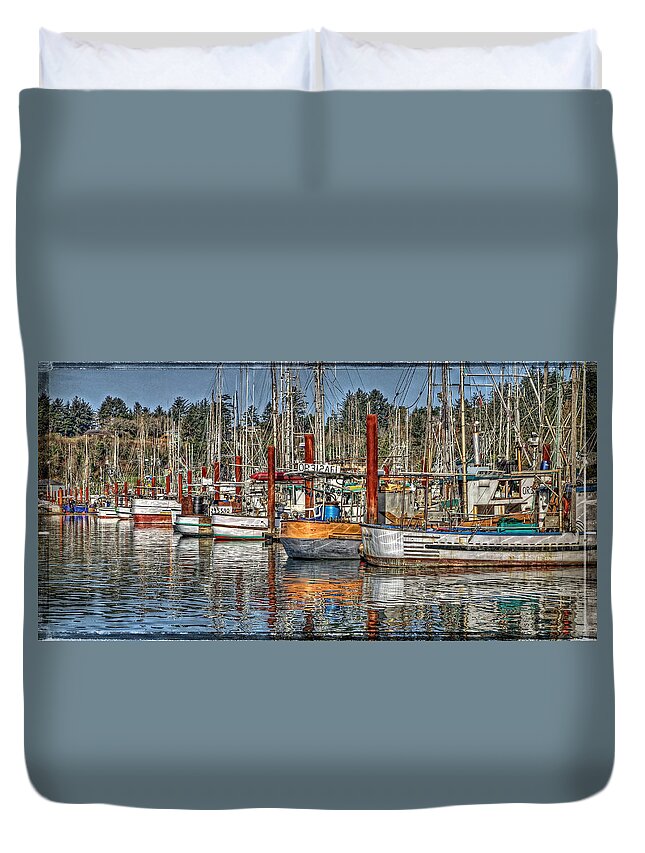 Hdr Duvet Cover featuring the photograph In Harbor by Thom Zehrfeld