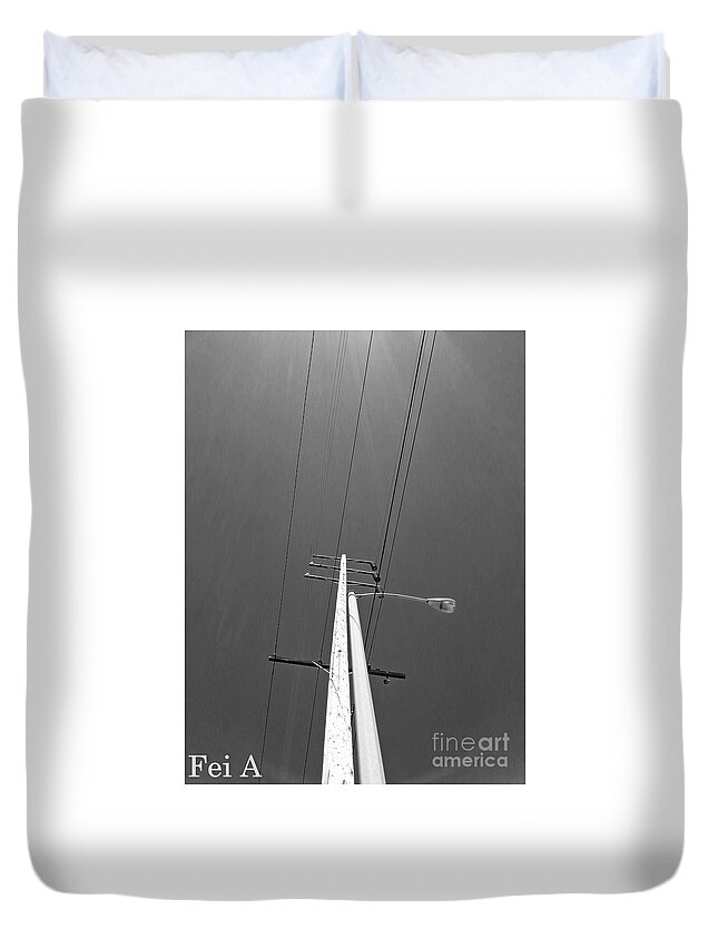Urban Duvet Cover featuring the photograph Yield Communication by Fei A