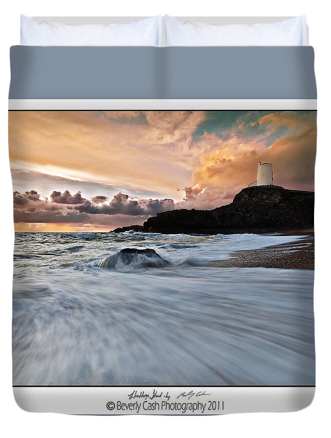  Llanddwyn Island Duvet Cover featuring the photograph LLanddwyn Island Lighthouse #1 by B Cash