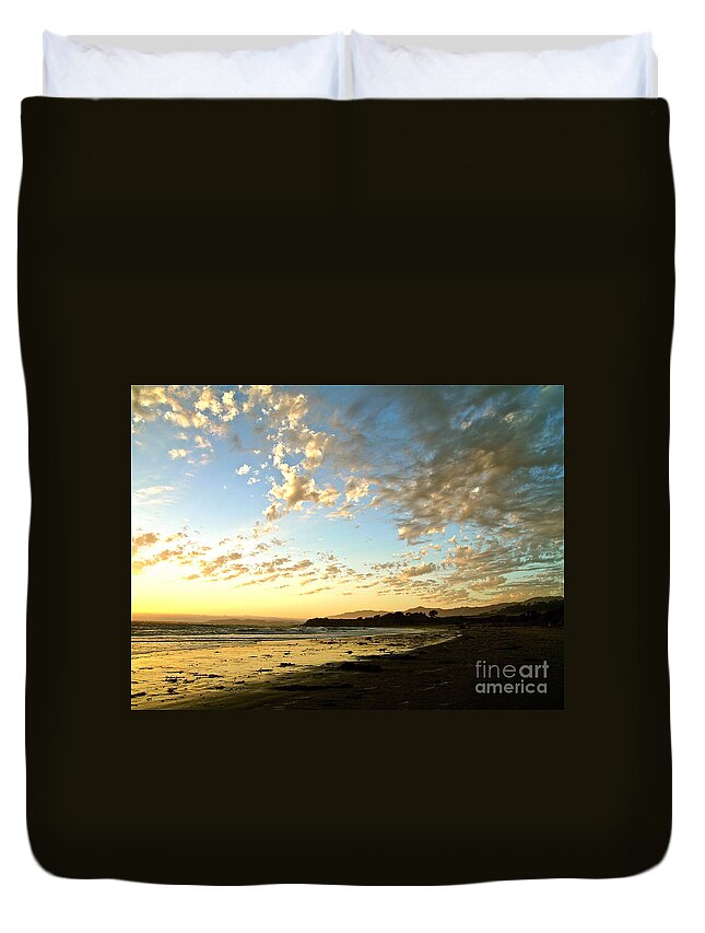 Beach Duvet Cover featuring the photograph End of Day by Parrish Todd