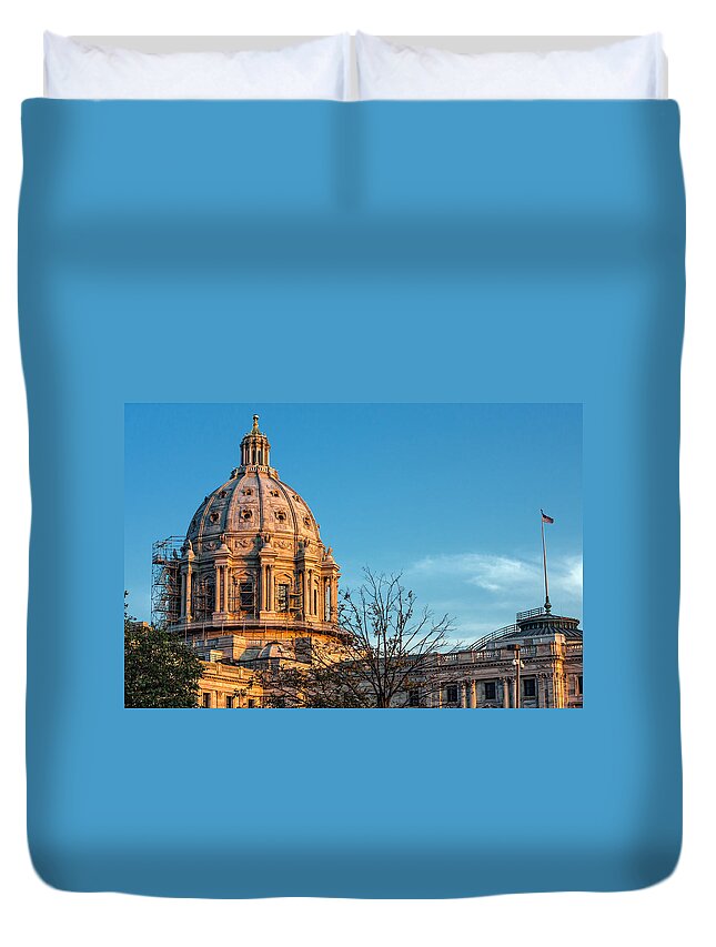 Sunset Minnesota Saint Paul Architecture Patriotic America Shy Cloud Flag Dome Duvet Cover featuring the photograph A Capitol Evening by Tom Gort