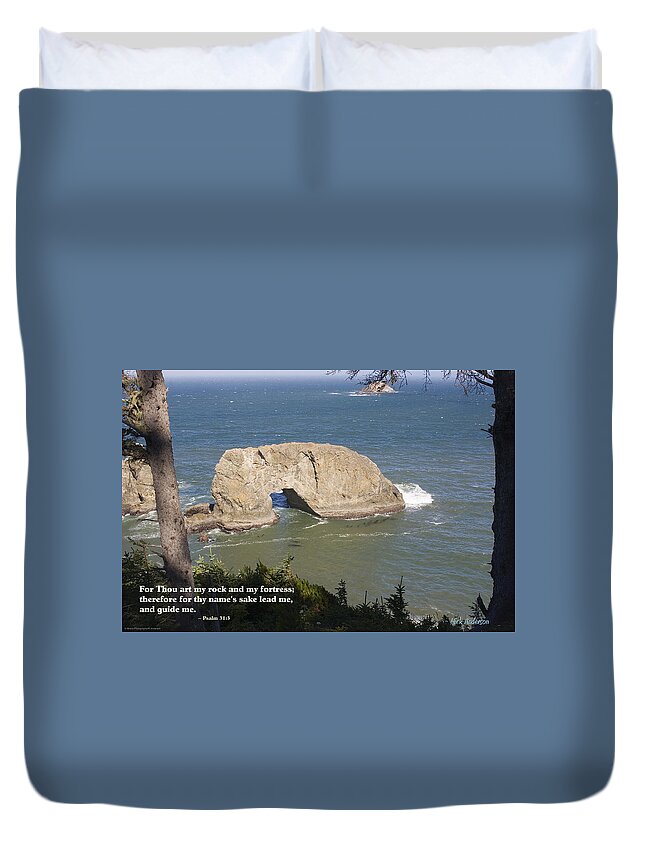 Northwest Inspirationals Duvet Cover featuring the photograph Arch Rock by Mick Anderson