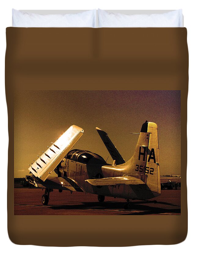 Plane Duvet Cover featuring the photograph Before the Flight by Elizabeth Harshman