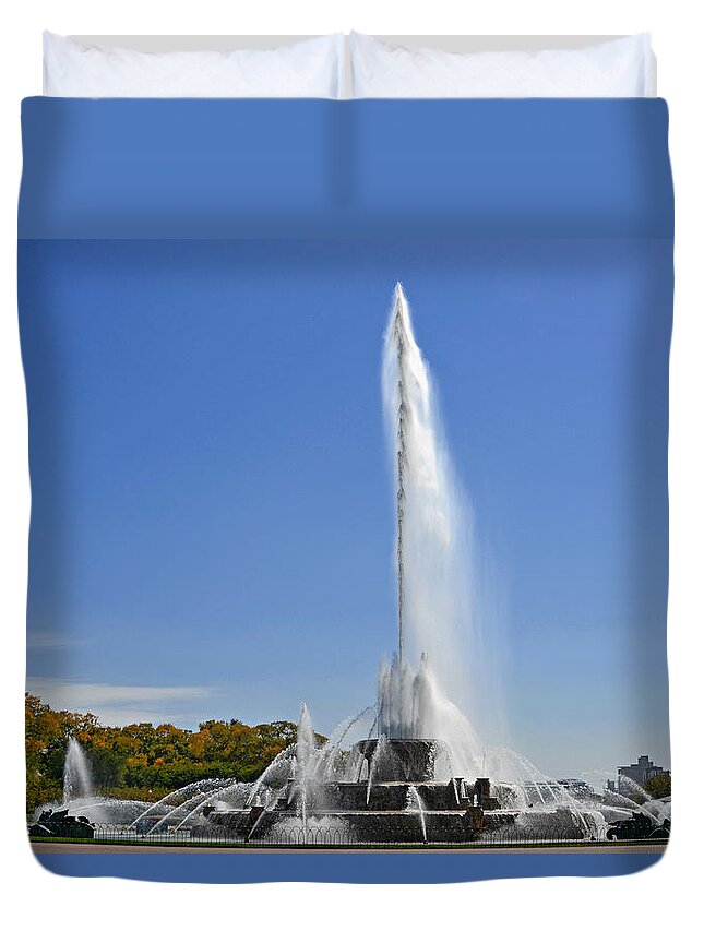 Clarence Duvet Cover featuring the photograph Buckingham Fountain - Chicago's Iconic landmark by Alexandra Till