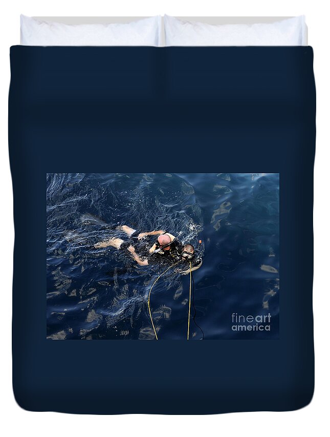 Diving Mask Duvet Cover featuring the photograph Damage Controlman Performs Training by Stocktrek Images