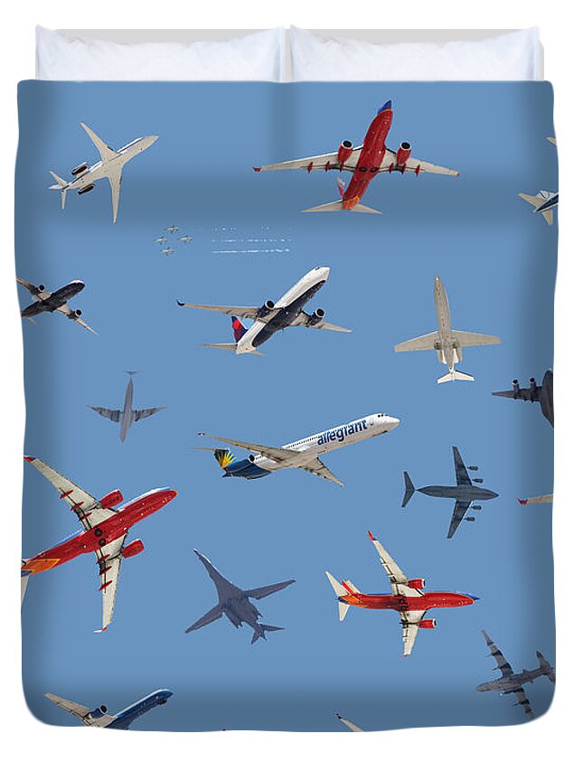 Airscape Duvet Cover featuring the photograph Digital Images Of Aircraft Over Las Vegas Nv by Carl Deaville