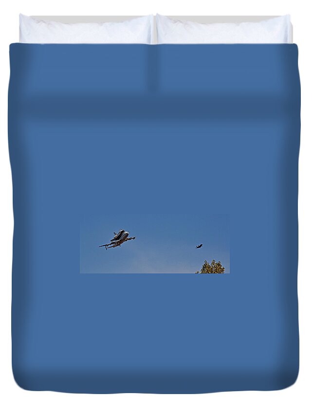Endeavour Duvet Cover featuring the photograph Endeavour's Last Flight with Chase Plane by Bill Owen