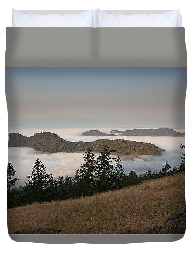Mp Duvet Cover featuring the photograph Entrance Mountain And Mount Woolard by Matthias Breiter