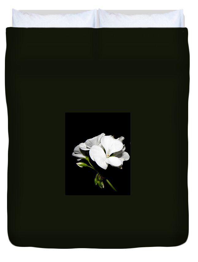 Geranium Duvet Cover featuring the photograph Geranium White by Kim Galluzzo Wozniak