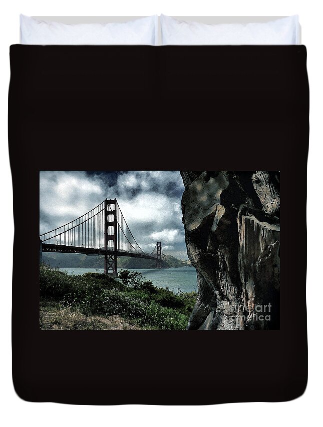 Golden Gate Bridge Duvet Cover featuring the photograph Golden Gate Bridge - 4 by Mark Madere