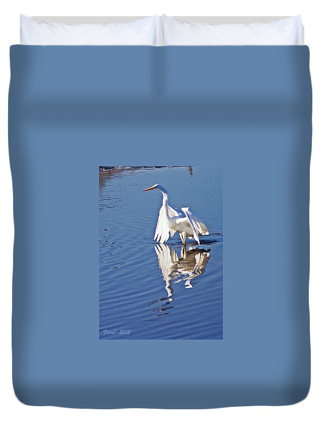 Egret Duvet Cover featuring the photograph Great Egret by Farol Tomson
