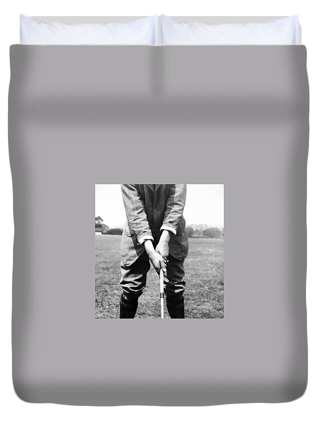 harry Vardon Duvet Cover featuring the photograph Harry Vardon displays his overlap grip by International Images