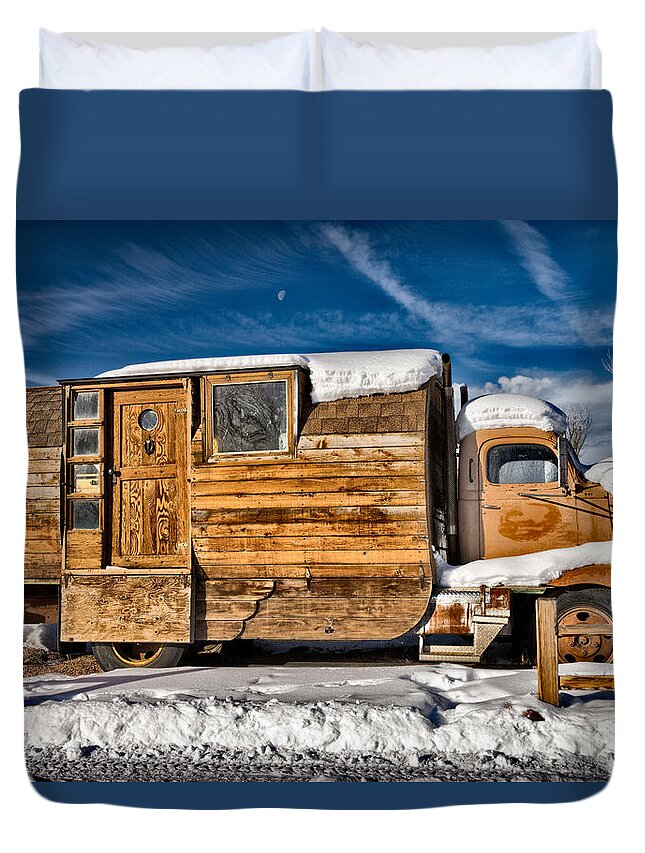 Antique Duvet Cover featuring the photograph Home On Wheels by Christopher Holmes