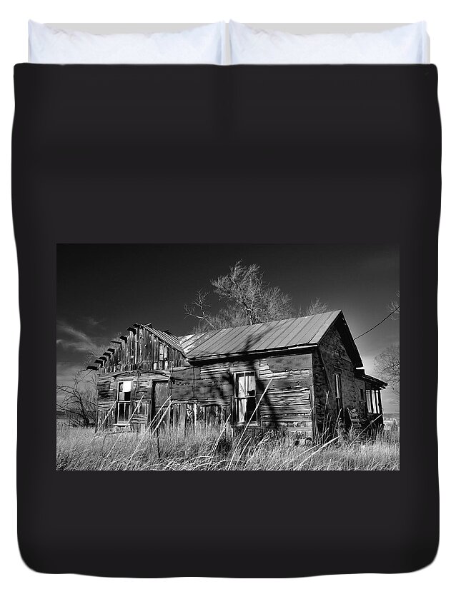 House Duvet Cover featuring the photograph Homestead by Ron Cline