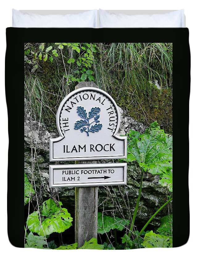 Dovedale Duvet Cover featuring the photograph Ilam Rock Sign - Dovedale by Rod Johnson