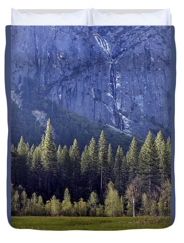 Trees Duvet Cover featuring the photograph Layers of Yosemite II by Rick Berk