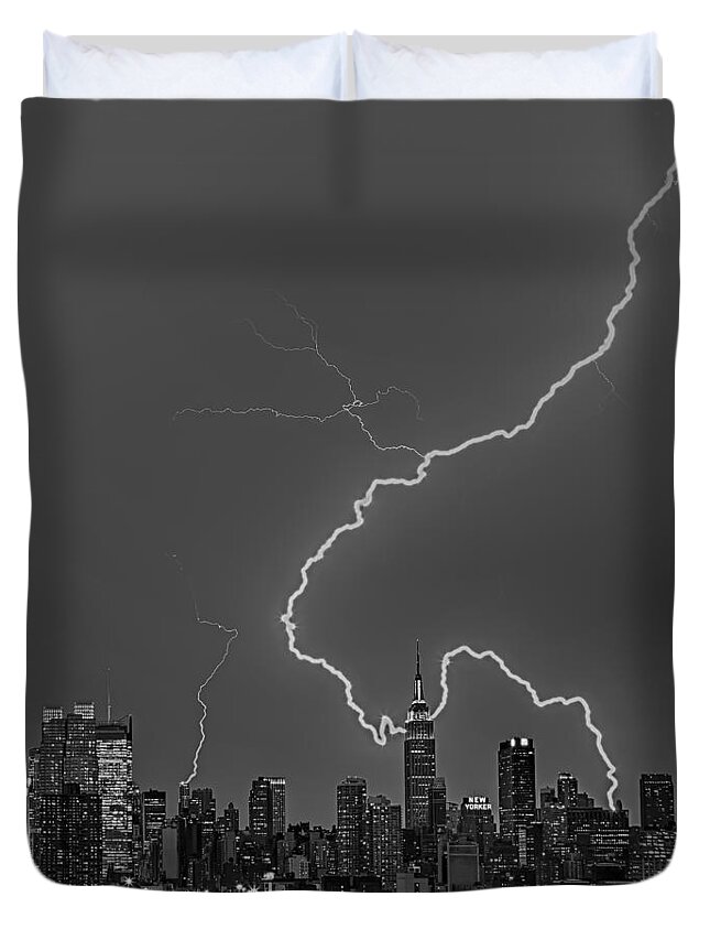 Lightning Duvet Cover featuring the photograph Lightning Bolts Over New York City BW by Susan Candelario
