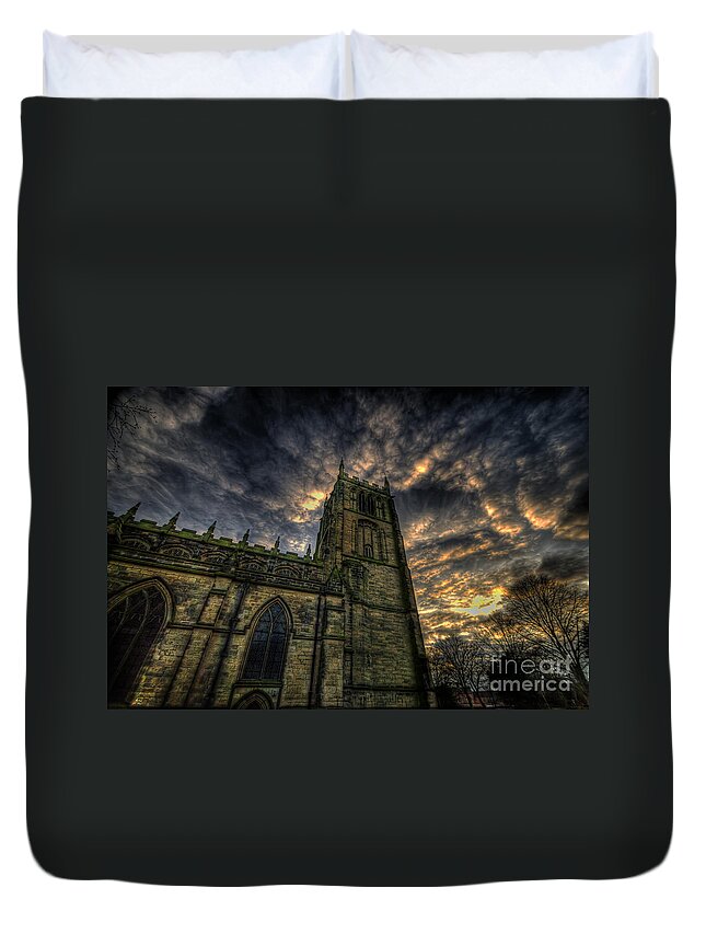 Yhun Suarez Duvet Cover featuring the photograph Loughborough Parish Church by Yhun Suarez