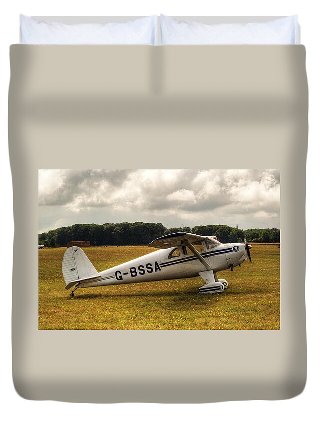 Luscombe 8e Duvet Cover featuring the photograph Luscombe 8E Deluxe 2 seater plane by Chris Day